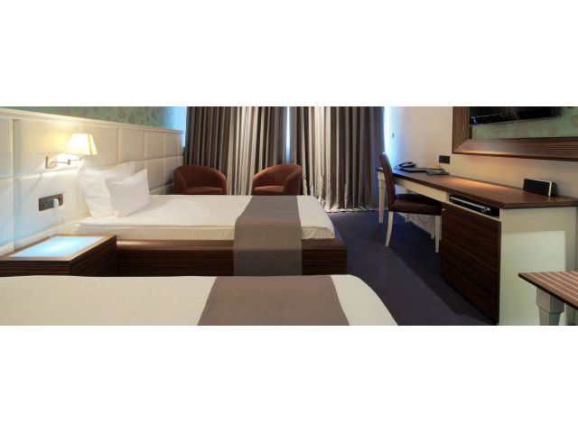 house_interior_m_2.jpg